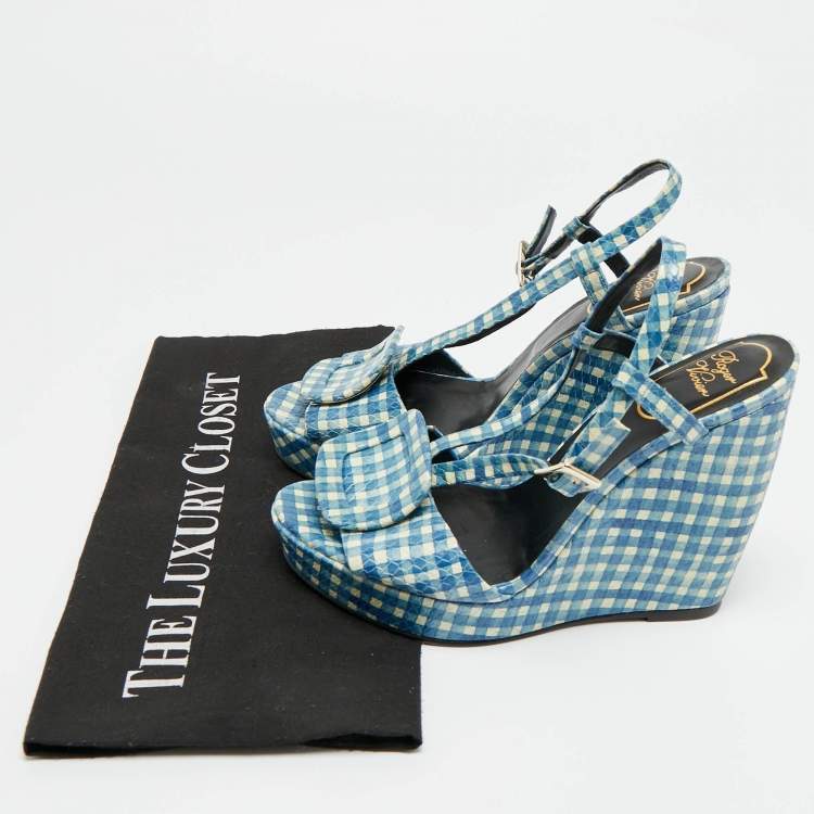 Pre Owned Roger Vivier Gingham Size 37.5 Blue Snakeskin Embossed Leather Wedge Sandals