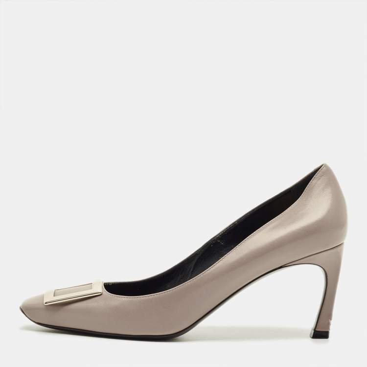 مملوكة مسبقًا Roger Vivier Belle Vivier Trompette Size 38.5 Grey Leather Pumps
