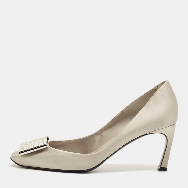 Pre Owned Roger Vivier Size 40 Grey Satin Crystal Embellished Pumps