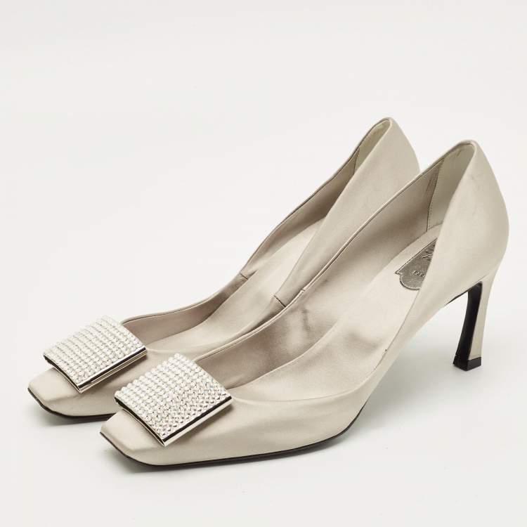 Pre Owned Roger Vivier Size 40 Grey Satin Crystal Embellished Pumps