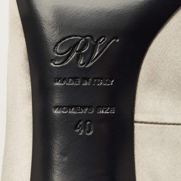 Pre Owned Roger Vivier Size 40 Grey Satin Crystal Embellished Pumps