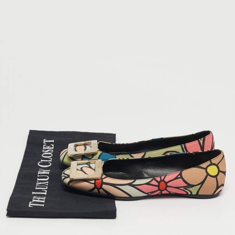 مملوكة مسبقًا Roger Vivier Belle Vivier Size 35.5 Multicolor Canvas Ballet Flats
