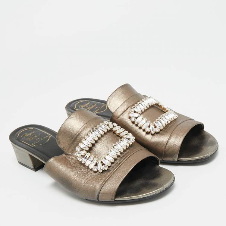 Pre Owned Roger Vivier Size 41 Metallic Bronze Leather Crystal Embellished Slide Sandals