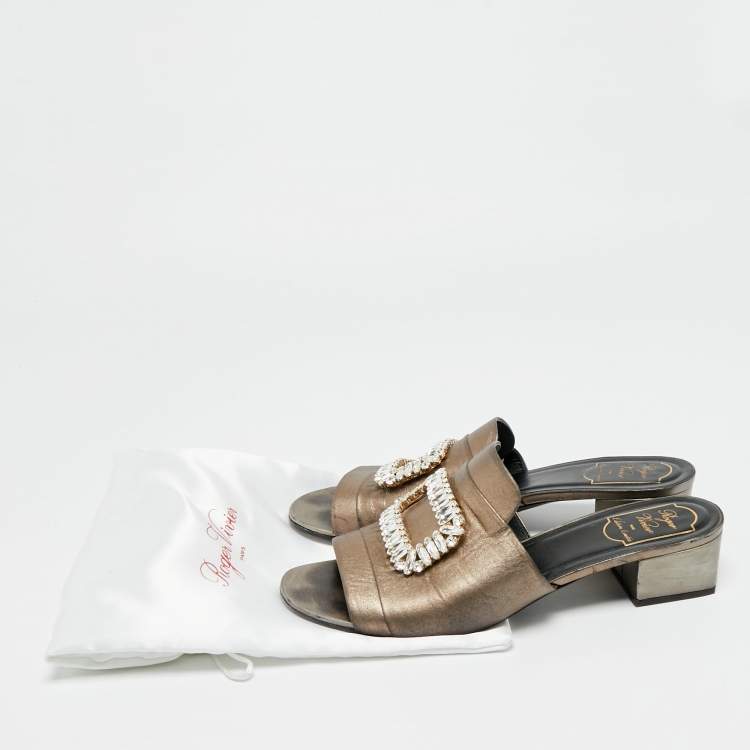 Pre Owned Roger Vivier Size 41 Metallic Bronze Leather Crystal Embellished Slide Sandals