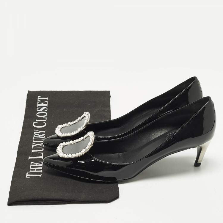 مملوكة مسبقًا Roger Vivier Sexy Choc Size 35 Black Patent Leather Pumps