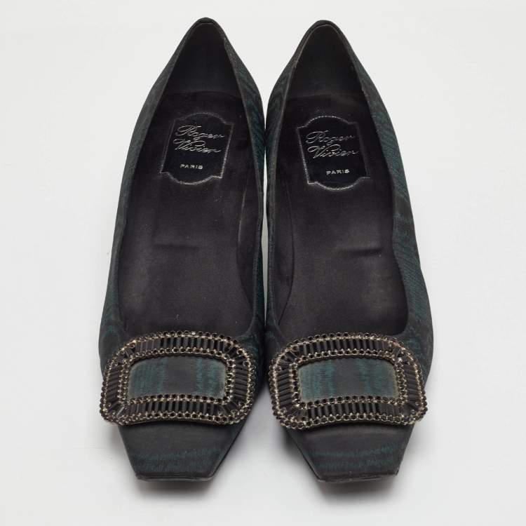 مملوكة مسبقًا Roger Vivier Limelight Buckle Size 40.5 Dark Green/Black Fabric Crystal Embellished Pumps