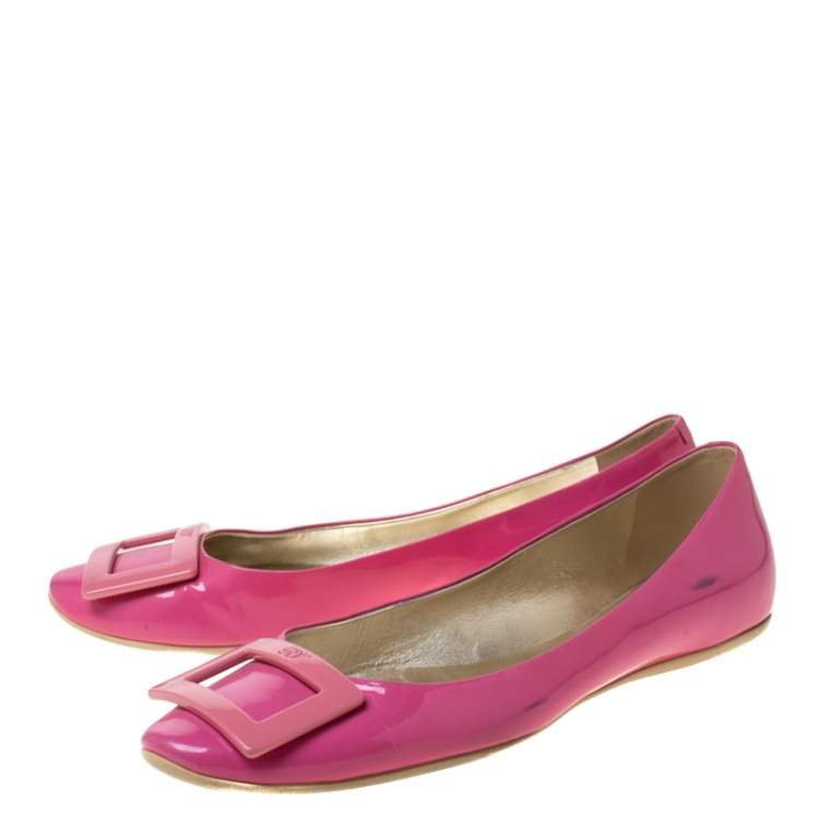 مملوكة مسبقًا Roger Vivier Pink Patent Leather Gommette Ballet Flats Size 40