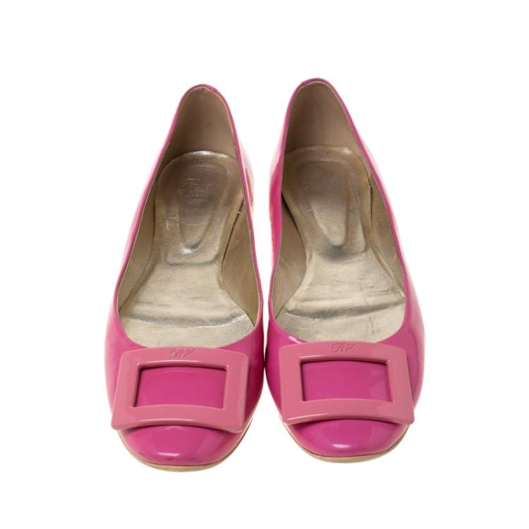 مملوكة مسبقًا Roger Vivier Pink Patent Leather Gommette Ballet Flats Size 40