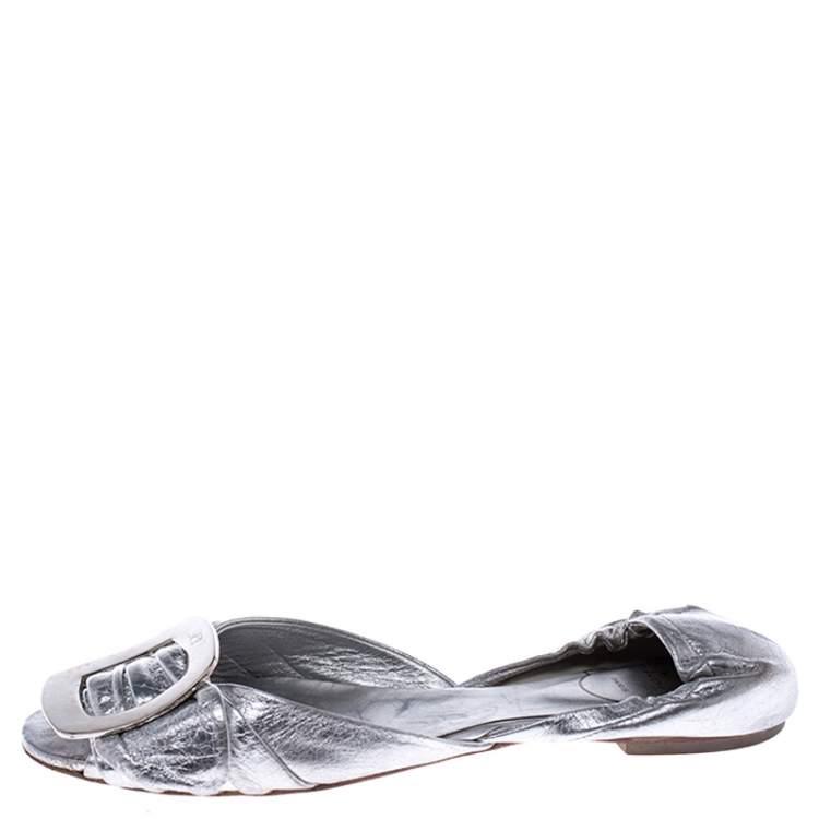 Pre Owned Roger Vivier Silver Metallic Leather Chip Detail Open Toe Flats Size 36
