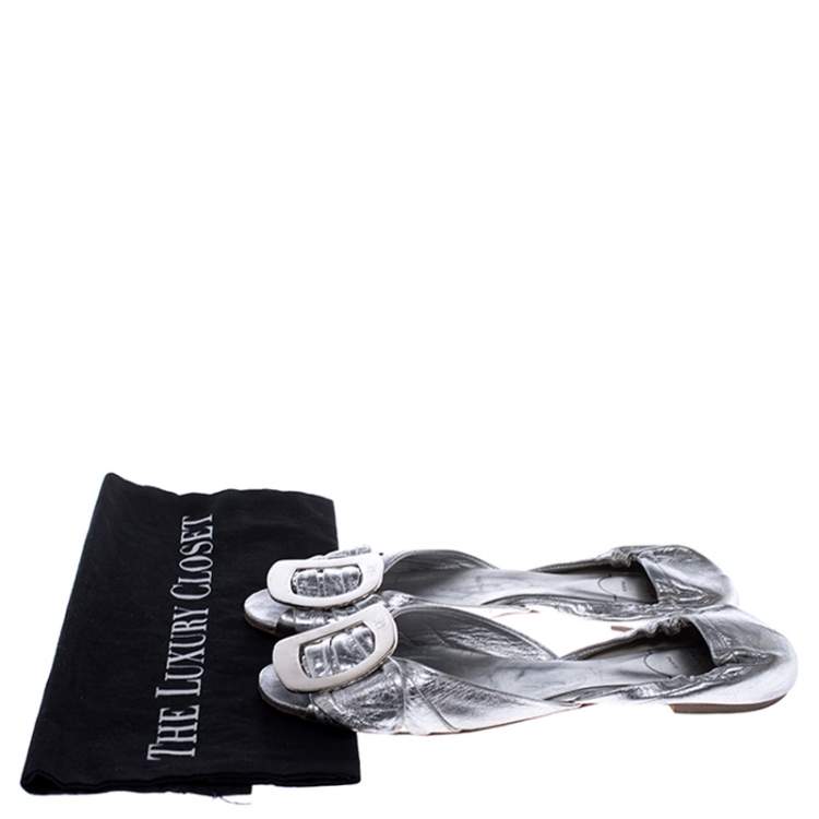 roger vivier chips flats