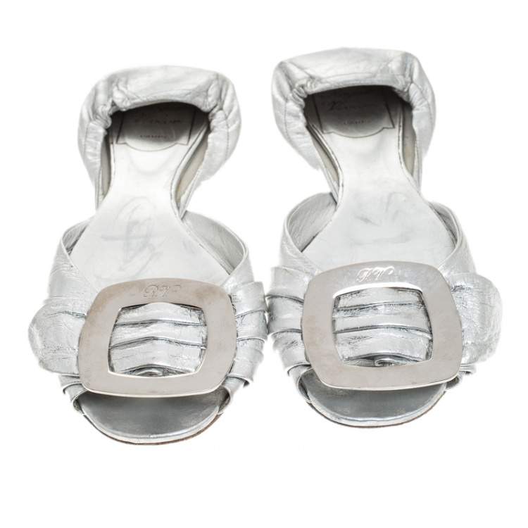 Pre Owned Roger Vivier Silver Metallic Leather Chip Detail Open Toe Flats Size 36