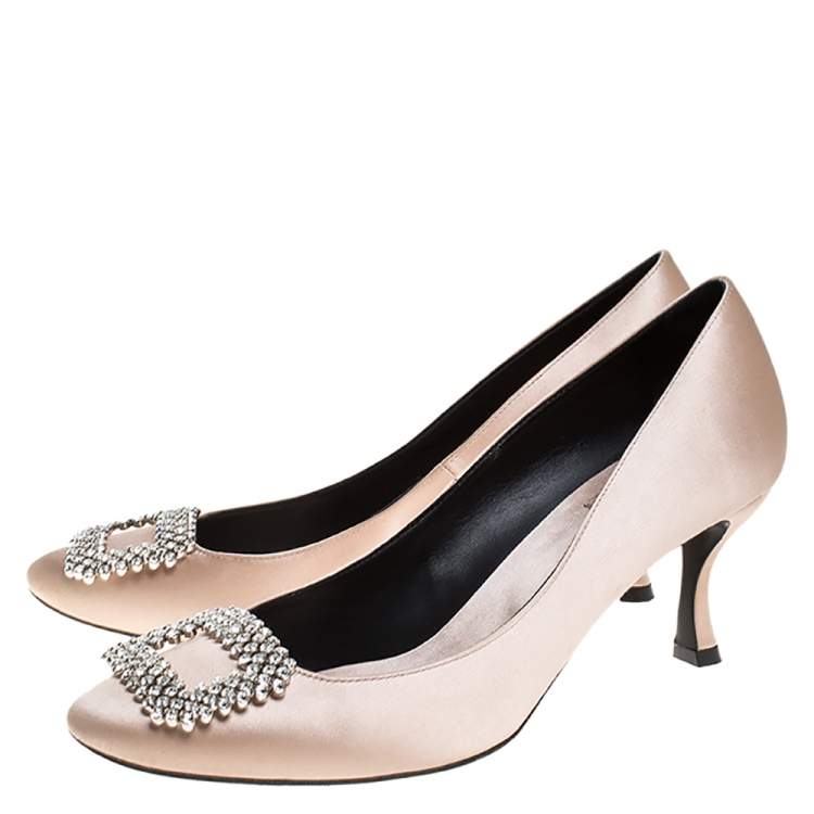 Pre Owned Roger Vivier Beige Satin Crystal Embellished Pumps Size 38