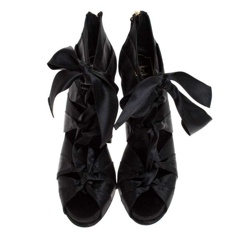 Pre Owned Roger Vivier Black Satin Cut Out Tie Up Sandals Size 39