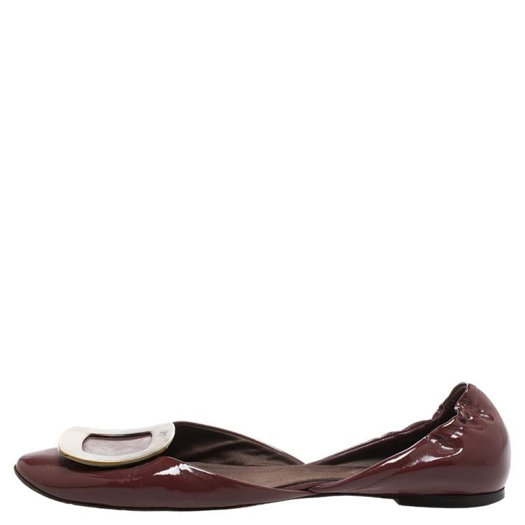 مملوكة مسبقًا Roger Vivier Burgundy Patent Chips Ballerina D'orsay Flats Size 37