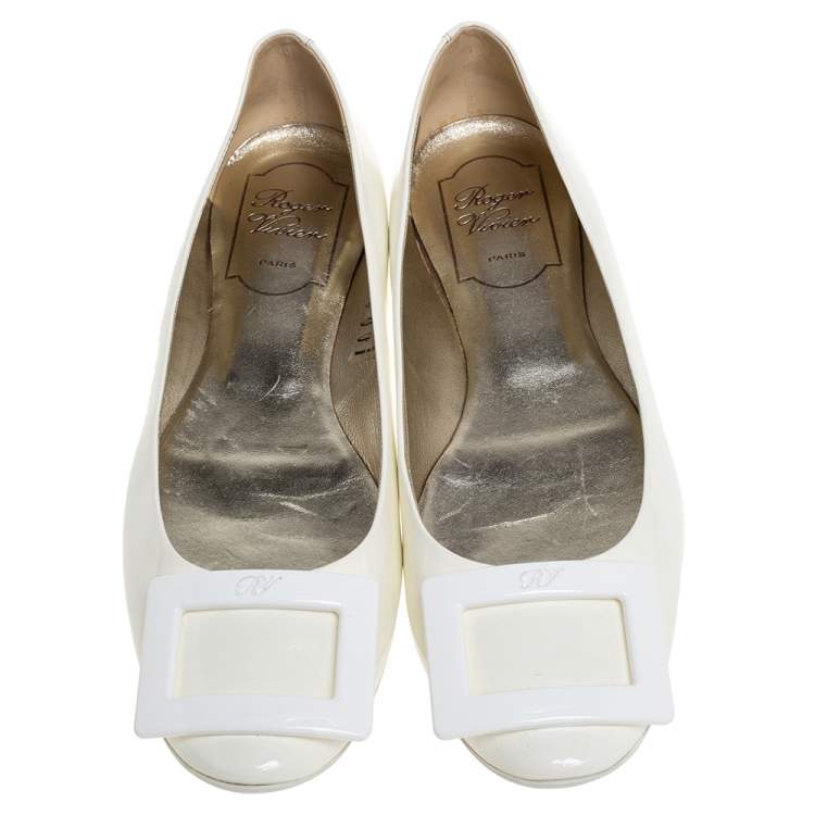 Pre Owned Roger Vivier White Patent Leather Gommette Ballet Flats Size 37