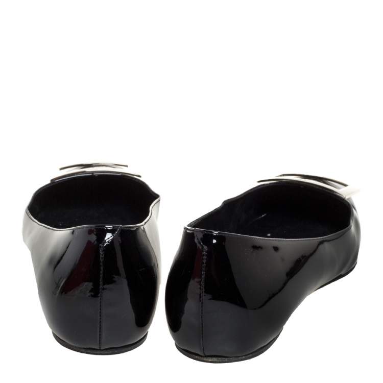 مملوكة مسبقًا Roger Vivier Black Patent Leather Belle Ballet Flats Size 39.5