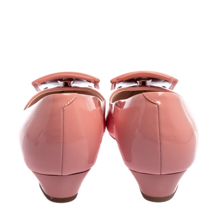 مملوكة مسبقًا Roger Vivier Pink Patent Leather Pointed Toe Ballet Flats Size 38