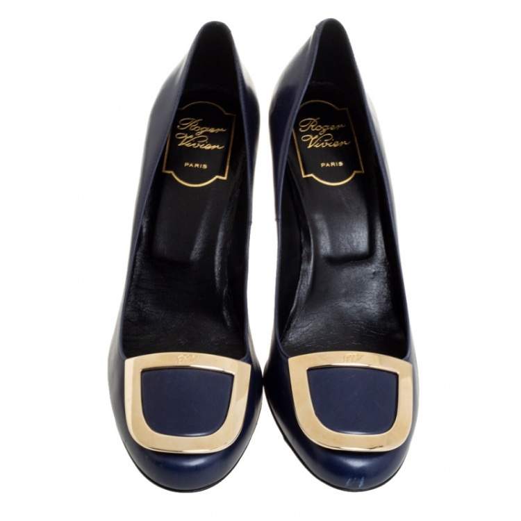 Pre Owned Roger Vivier Blue Leather Round Toe Pumps Size 38
