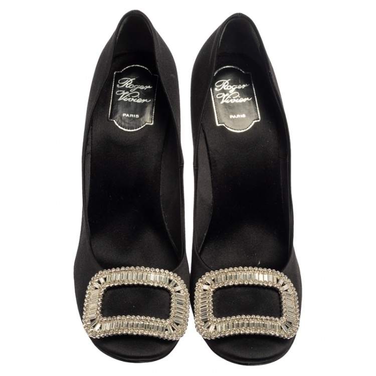 Pre Owned Roger Vivier Black Satin Trompette Crystal Embellished Pumps Size 41