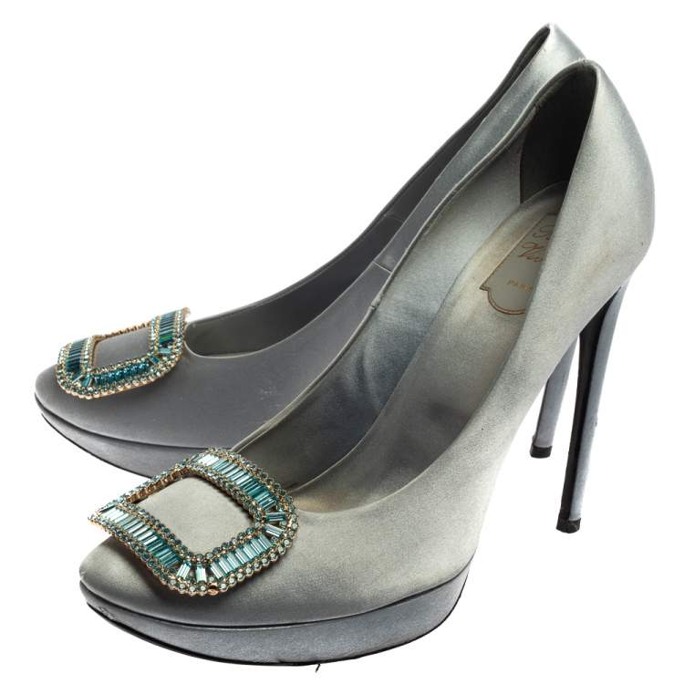 Pre Owned Roger Vivier Grey Satin Limelight Embellished Pumps Size 40