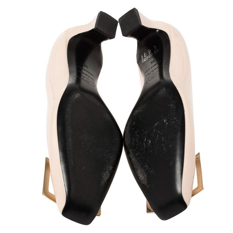 Pre Owned Roger Vivier Beige Patent Leather Logo Pumps Size 36
