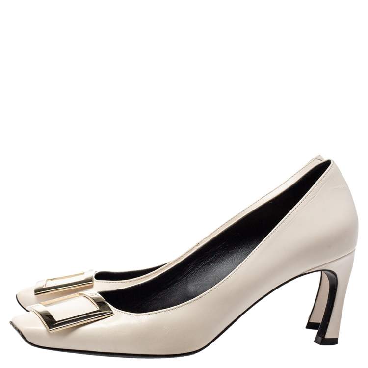 مملوكة مسبقًا Roger Vivier Off White Leather Belle Square Toe Pumps Size 37