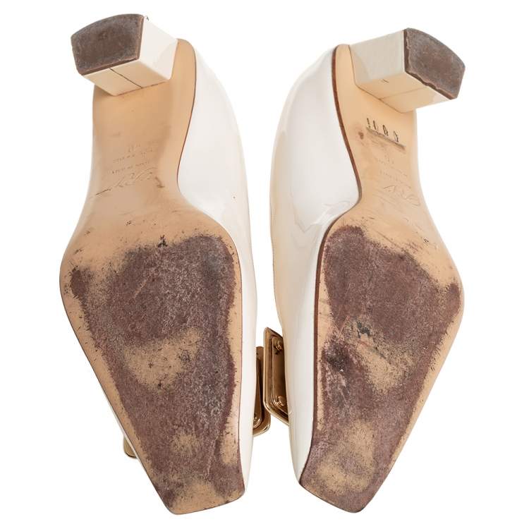 مملوكة مسبقًا Roger Vivier Cream Patent Leather Square Toe Belle Pumps Size 40