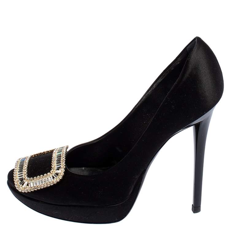 مملوكة مسبقًا Roger Vivier Black Satin Limelight Buckle Embellished Platform Pumps Size 38