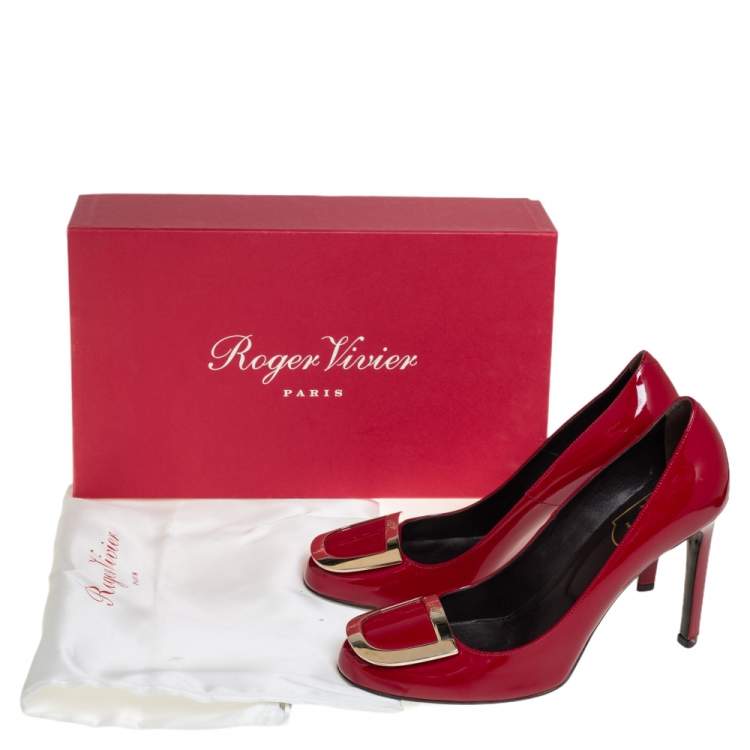 مملوكة مسبقًا Roger Vivier Red Patent Leather Embellished Pumps Size 38