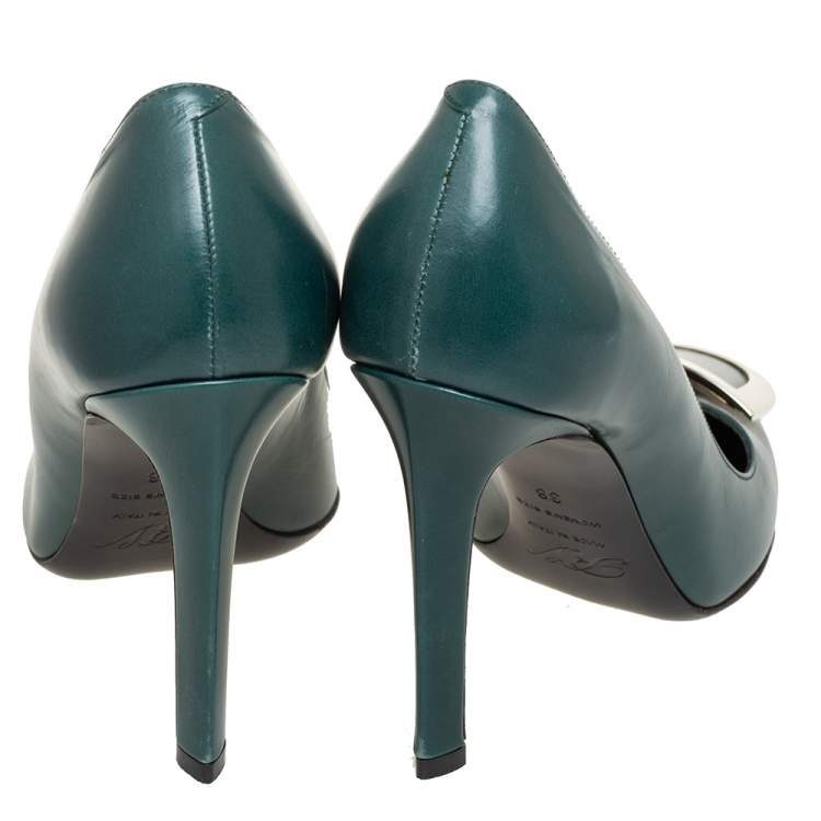 Pre Owned Roger Vivier Green Leather Ecusson Pumps Size 38