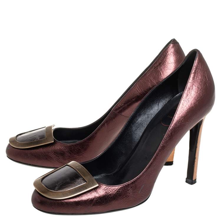 Pre Owned Roger Vivier Metallic Brown Leather Ecusson Pumps Size 37