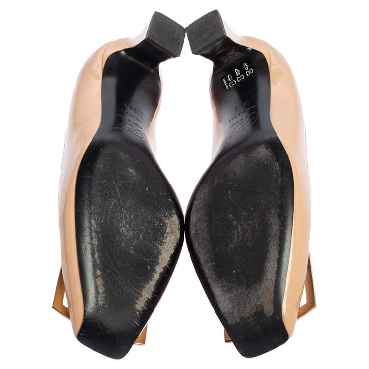 Pre Owned Roger Vivier  Beige Patent Leather Belle  Pumps Size 38.5