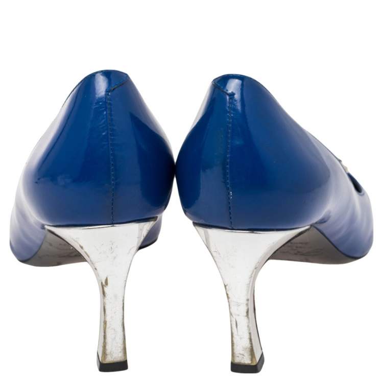 Pre Owned Roger Vivier  Blue Patent Leather Trompette Buckle  Pumps Size 38