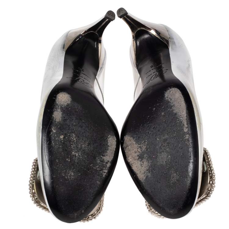 Pre Owned Roger Vivier Silver Mirrored Leather Limelight Buckle Pumps Size 36