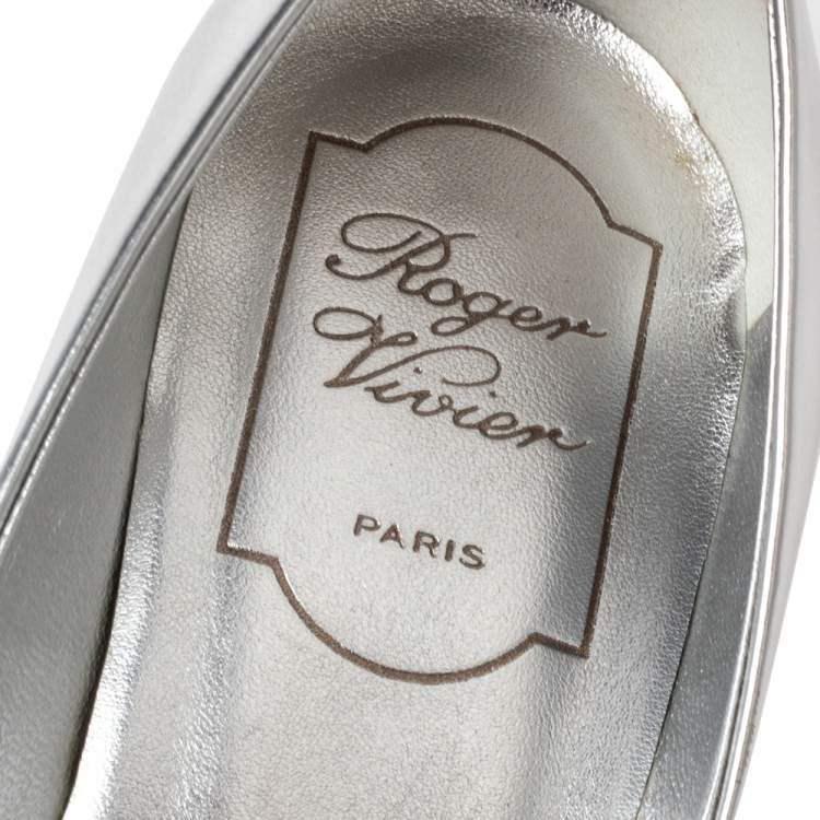 Pre Owned Roger Vivier Silver Mirrored Leather Limelight Buckle Pumps Size 36