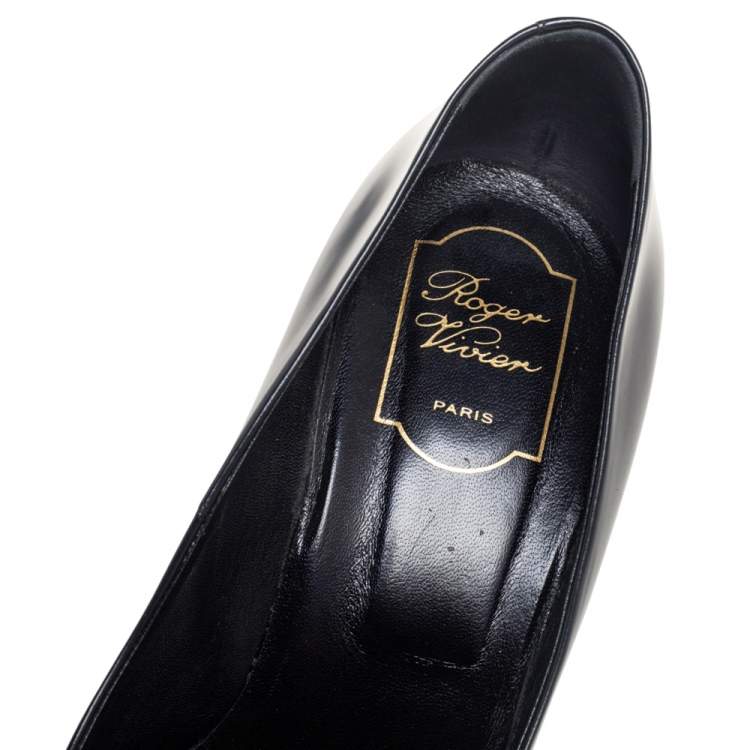 Pre Owned Roger Vivier Black Leather Belle Pumps Size 40
