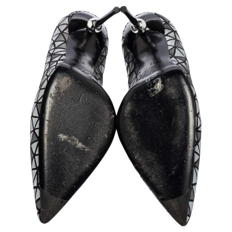 مملوكة مسبقًا Roger Vivier Black/Grey Leather Pointed Toe Pumps Size 38