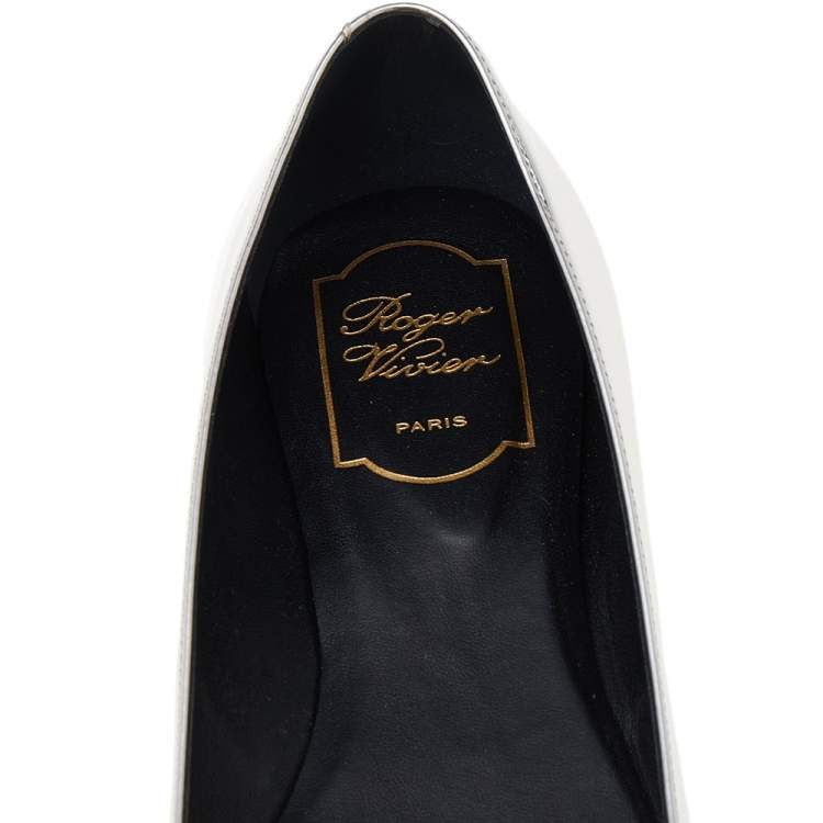 Pre Owned Roger Vivier Metallic Silver/Black Leather Buckle Detail Square Cap Toe Ballet Flats Size 38.5