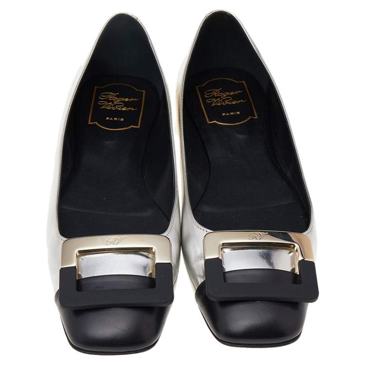 Pre Owned Roger Vivier Metallic Silver/Black Leather Buckle Detail Square Cap Toe Ballet Flats Size 38.5