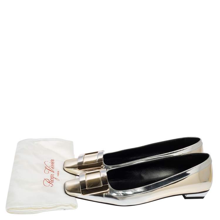 مملوكة مسبقًا Roger Vivier Silver-Gold Leather Buckle Detail Square Cap Toe Ballet Flats Size 36