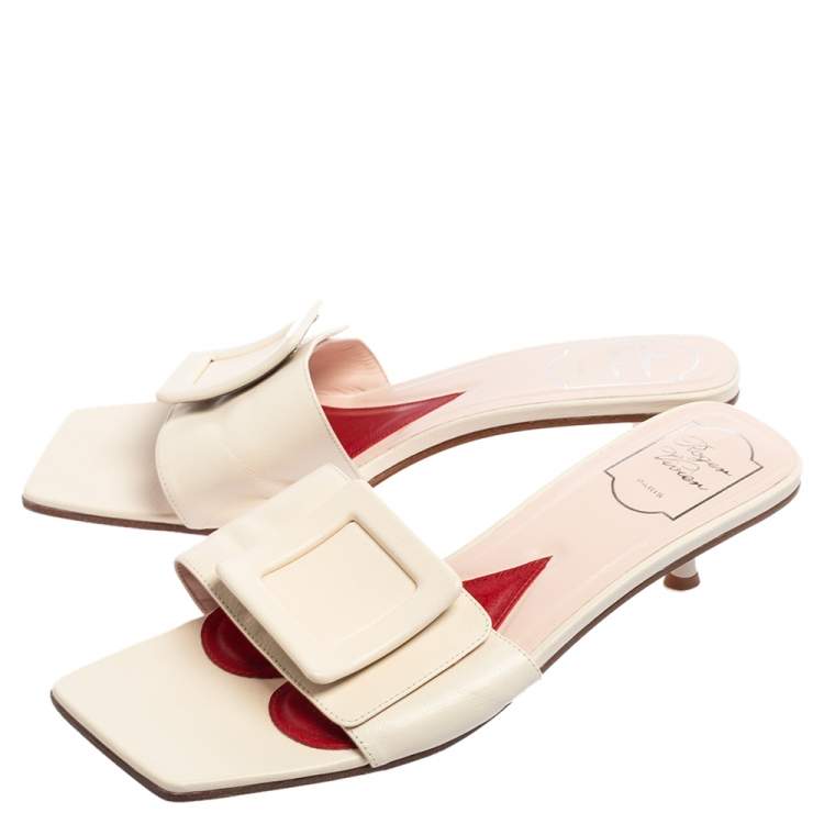 Pre Owned Roger Vivier Cream Leather Covered Buckle Mules Size 41