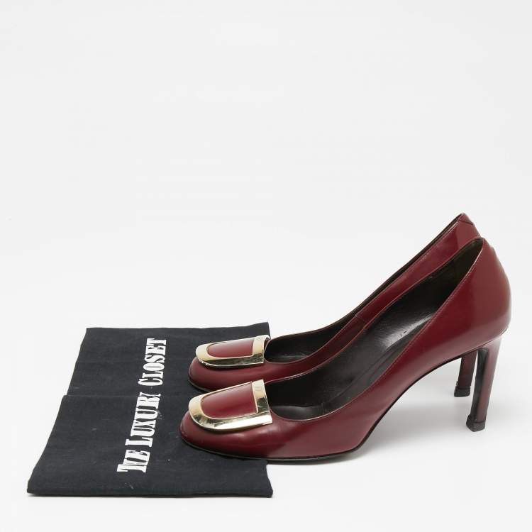 Pre Owned Roger Vivier Burgundy Patent Leather Buckle Round-Toe Pumps Size 38