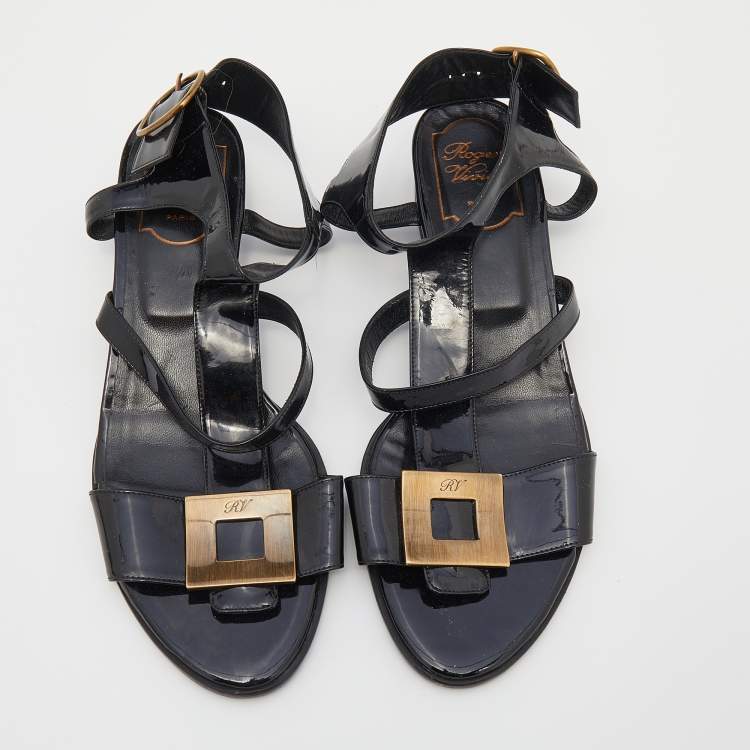 مملوكة مسبقًا Roger Vivier Black Patent Leather Ankle Strap Sandals Size 38.5 