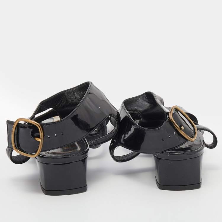 مملوكة مسبقًا Roger Vivier Black Patent Leather Ankle Strap Sandals Size 38.5 