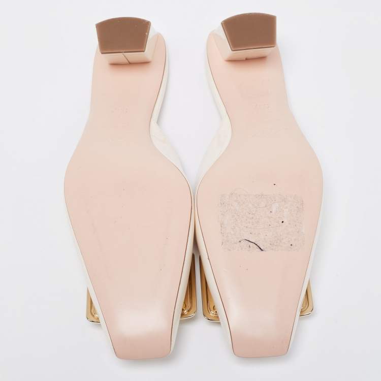 Pre Owned Roger Vivier Cream Patent Leather Belle Vivier Mules Size 35.5