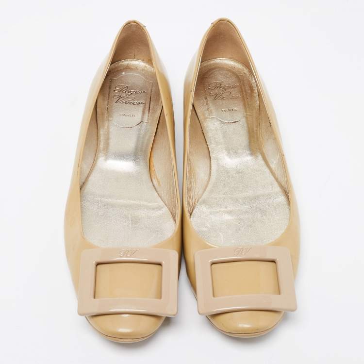 Pre Owned Roger Vivier Beige Patent Leather Trompette Ballet Flats Size 38