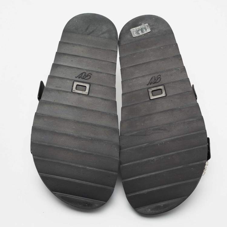 مملوكة مسبقًا Roger Vivier Black Leather Crystal Embellished Buckle Slide Sandals Size 41  
