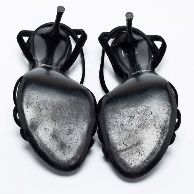 مملوكة مسبقًا Roger Vivier Black Velvet Crystal Embellished Sandals Size 40