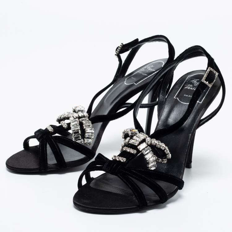 مملوكة مسبقًا Roger Vivier Black Velvet Crystal Embellished Sandals Size 40