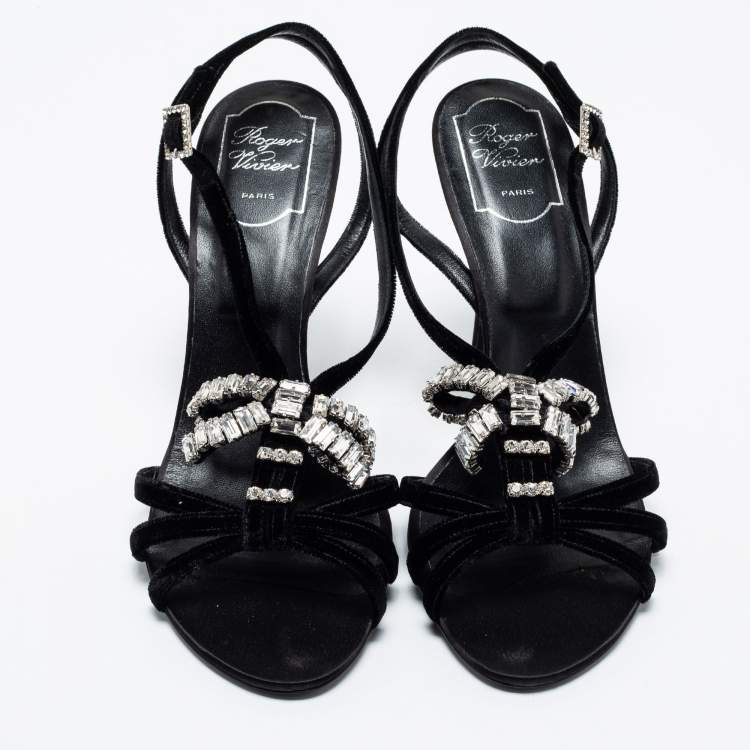 مملوكة مسبقًا Roger Vivier Black Velvet Crystal Embellished Sandals Size 40
